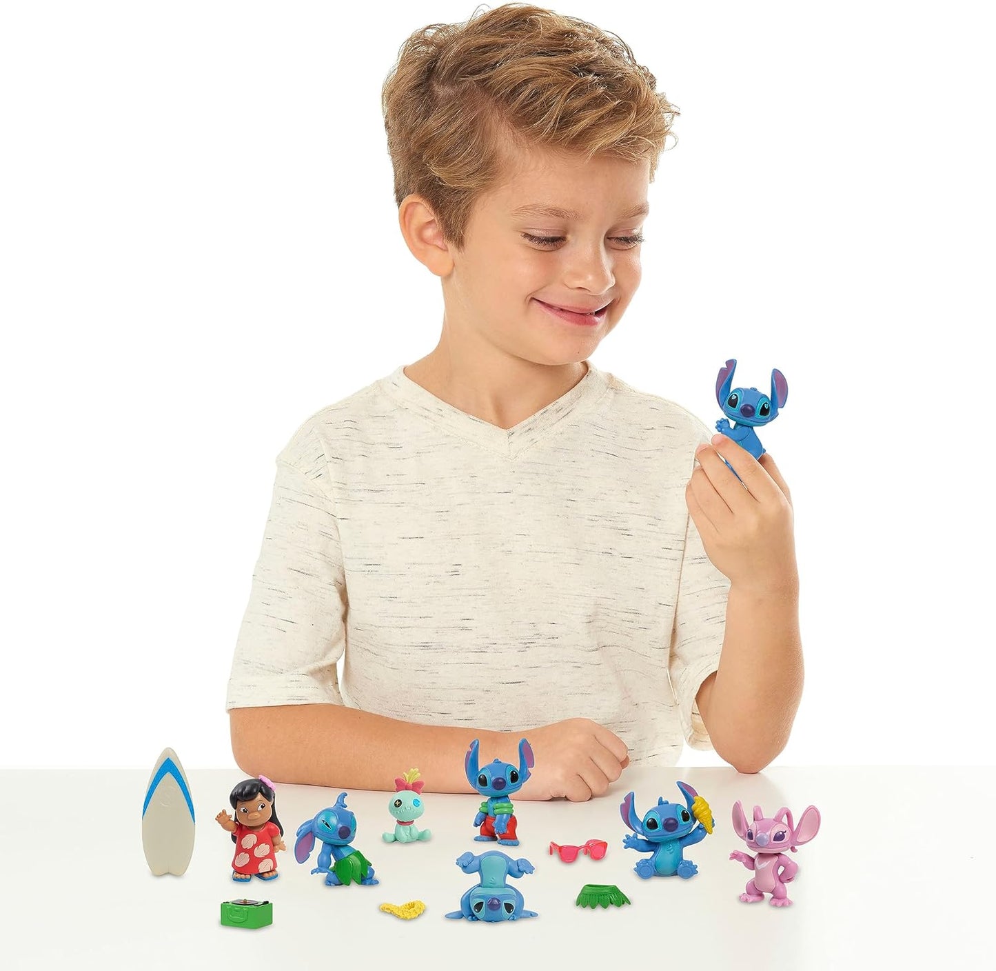 Conjunto de figuras de luxo do Stitch