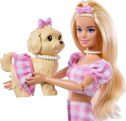 Barbie Looks Combinando com Cachorrinho de Estimação, ambas com Roupas e Acessórios Combinando em Xadrez Rosa, como Óculos de Sol, Colares e Laços, Loira, JFP36