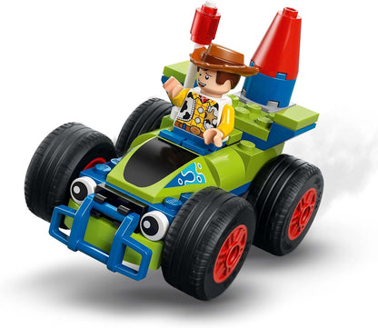 LEGO ǀ Disney e Pixar Toy Story Celebration Trem e Carro RC Conjunto de Construção de Brinquedo com Minifiguras Woody, Buzz Lightyear, Jessie e Bo Peep - Presente de Aniversário para Meninos e Meninas a partir de 4 Anos - 43264