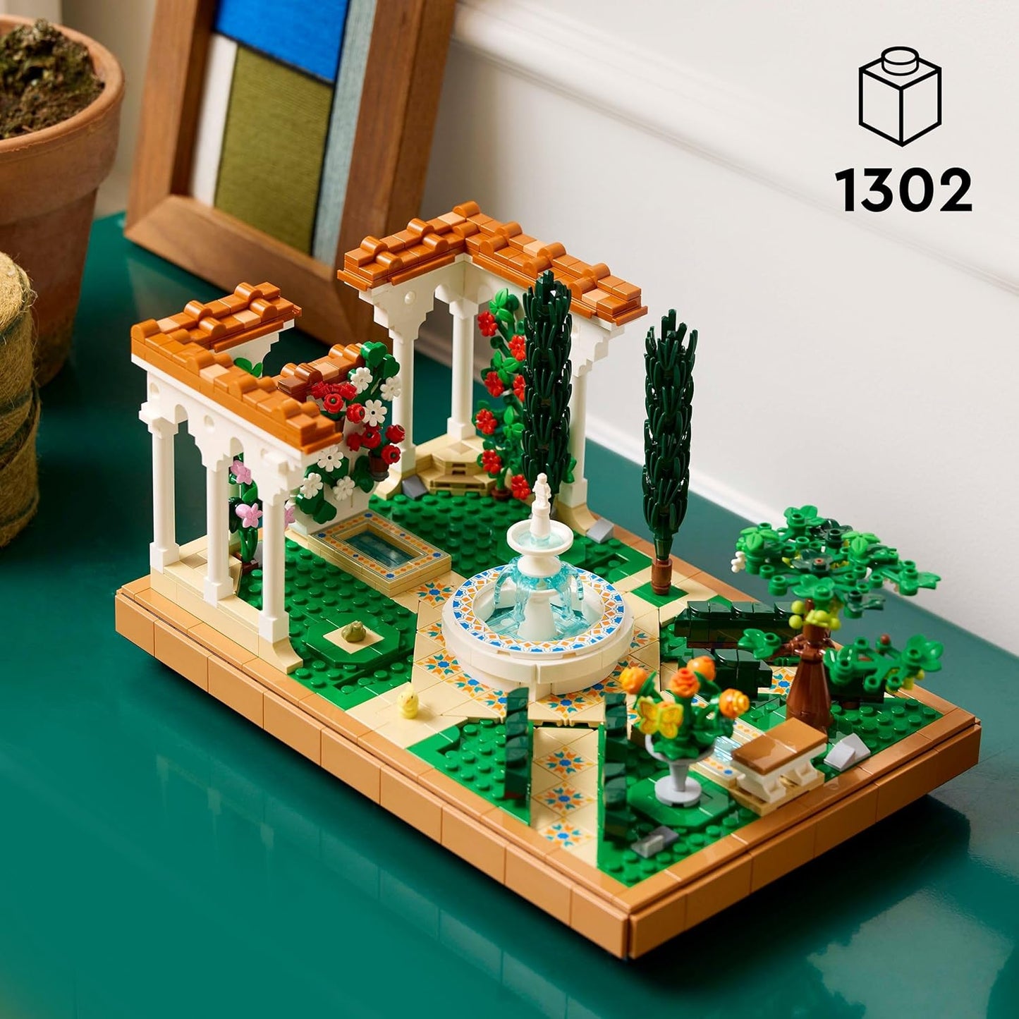 LEGO Conjunto de construção de jardim de fonte Icons, kit de modelo de decoração para casa e escritório para adultos construirem, com ciprestes, videiras, flores e figuras de animais