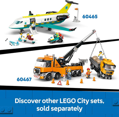 LEGO City - Trator Amarelo - Conjunto de Construção com Veículo Grande - Inclui 3 Minifiguras, além de Tijolos Soltos e Placas de Trânsito - Presente de Aniversário para Meninos a partir de 8 Anos - 60466