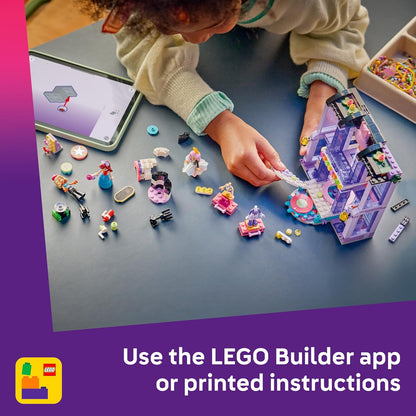 LEGO Friends Desfile de Moda de Heartlake City - Brinquedo de Vestir com 3 Mini Bonecas, Passarela, Roupas Personalizáveis incluindo Saia, Casaco, Chapéus e Acessórios - Presente Criativo para Meninas a partir de 7 Anos - 42685