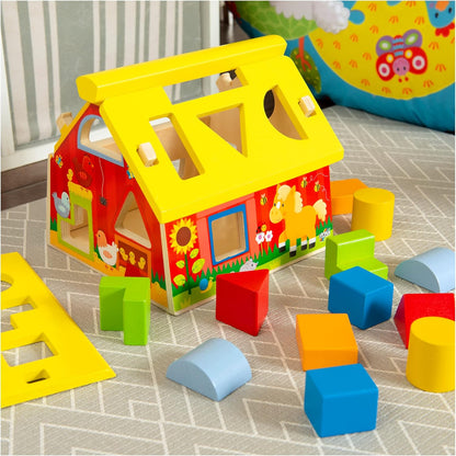 Galt Toys, Post and Play Barn, Classificador de Formas de Madeira, Brinquedo de Desenvolvimento, Idades 1 Anos ou Mais