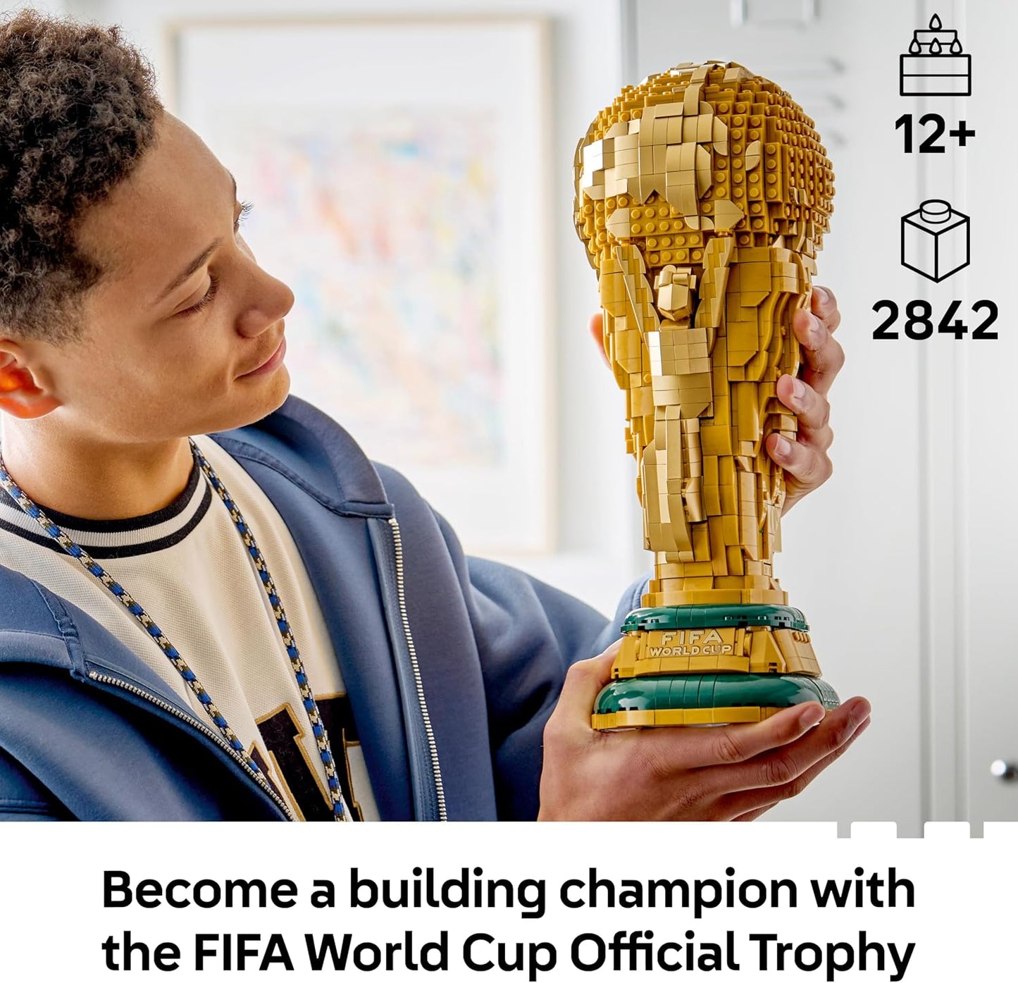 LEGO FIFA World Cup – Réplica do Troféu Oficial – Kit de Modelo 3D para Montar com Minifigura Colecionável – Presente de Futebol para Meninos, Meninas e Adultos Fãs de Esportes (12+ anos) – 43020