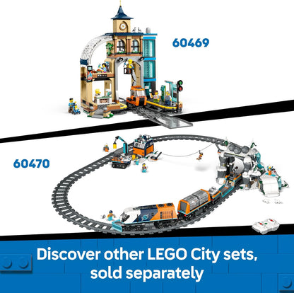 LEGO City Arctic Explorer Science Lab Truck Toy - Veículo de exploração com direção e suspensão - inclui uma scooter de neve, 5 minifiguras e 3 figuras de animais lobo - Presente para meninos a partir de 8 anos - 60471
