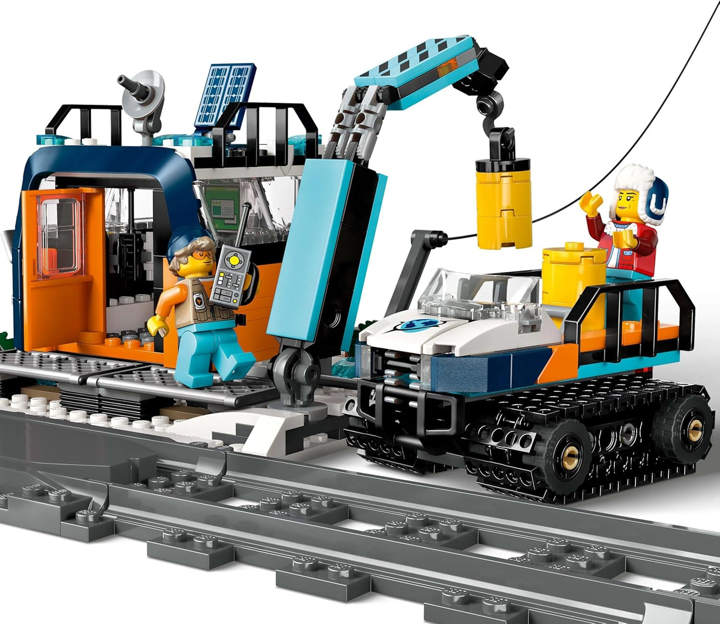 LEGO Conjunto de Trem Expresso Polar Ártico City Explorers - Inclui um Trem de Controle Remoto, Limpa-Neve, 22 Peças de Trilho e 6 Minifiguras, Além de uma Função de Queda de Rochas - Presente para Meninos a partir de 7 Anos - 60470