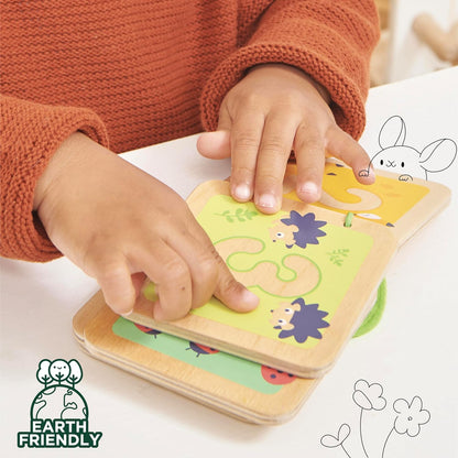 Le Toy Van - Livro de contagem de madeira colorido multissensorial educacional de madeira Petilou para reconhecimento de números para crianças e bebês | Adequado para menino ou menina de 1 ano +