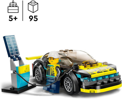 LEGO Conjunto de construção de brinquedo, veículo e transportador para carro de corrida urbano e caminhão transportador de carro para meninos e meninas de 6 anos ou mais com rampa de carregamento ajustável, minifiguras de piloto e motorista, presente