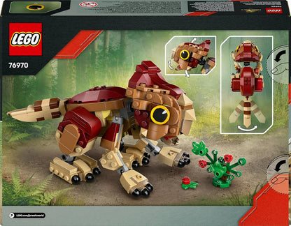 LEGO Jurassic World Bebê Dinossauro Dolores: Aquilops - Figura de Dinossauro de Brinquedo para Brincar e Exibir - Inclui uma Planta com Flores - Presente para Meninos e Meninas a partir de 7 Anos e Fãs do Filme Renascimento - 76970