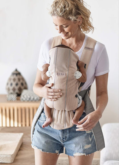 BabyBjörn Canguru Mini, em malha 3D, rosa perolado