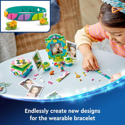 LEGO ǀ Porta-retratos e caixa de joias Disney Encanto Mirabel, brinquedo montável para crianças com pulseira vestível e miniboneca do personagem Mirabel Madrigal, presente para meninas e meninos de 6 anos ou mais 43239