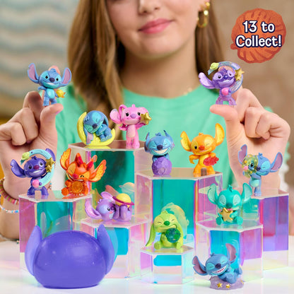 Just Play. Miniatura colecionável do Stitch da Disney, inspirada em Outta This World, da Miniatura de 5 cm, em caixa surpresa. Brinquedo para colecionadores, fãs, meninas, meninos e crianças a partir de 3 anos.
