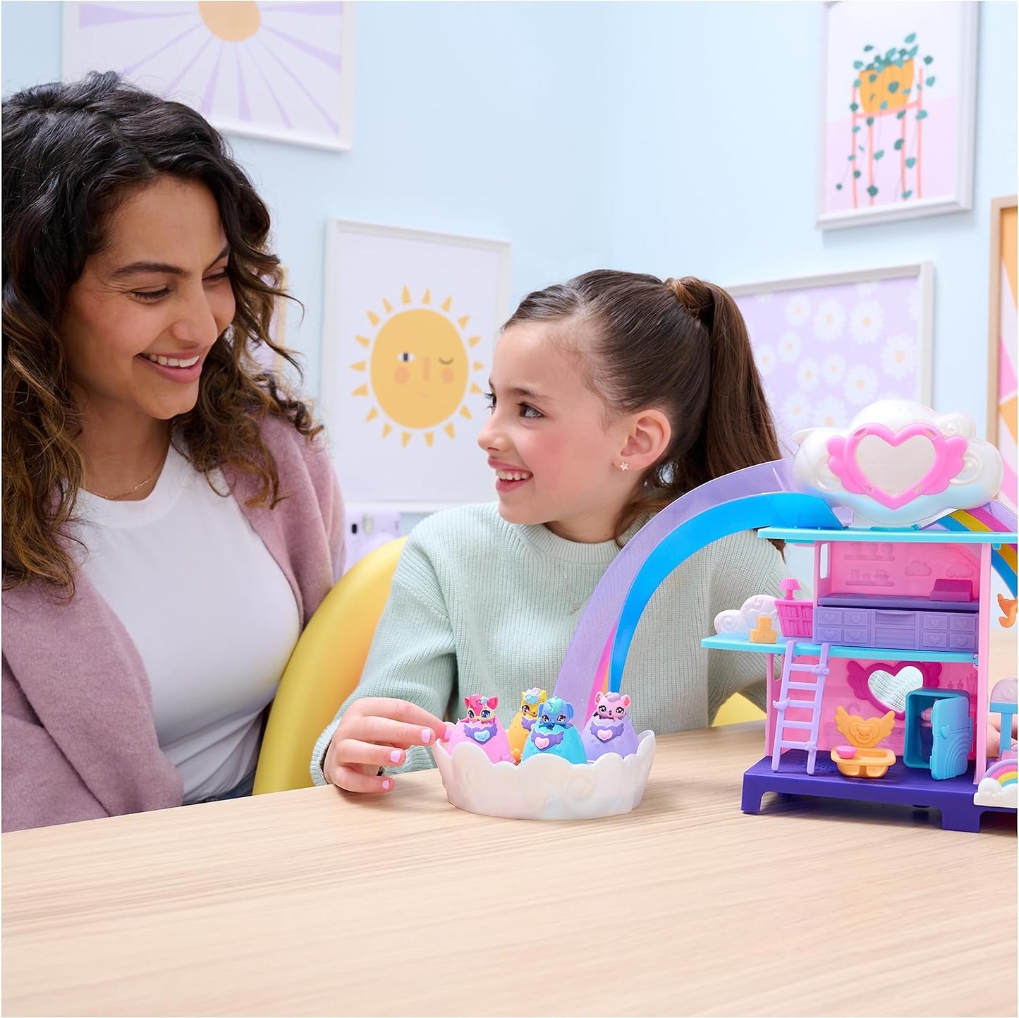 HATCHIMALS Alive, brinquedo Hatchi-Nursery Playset com 4 minifiguras em ovos auto-incubados, 13 acessórios, brinquedos infantis para meninas e meninos a partir de 3 anos
