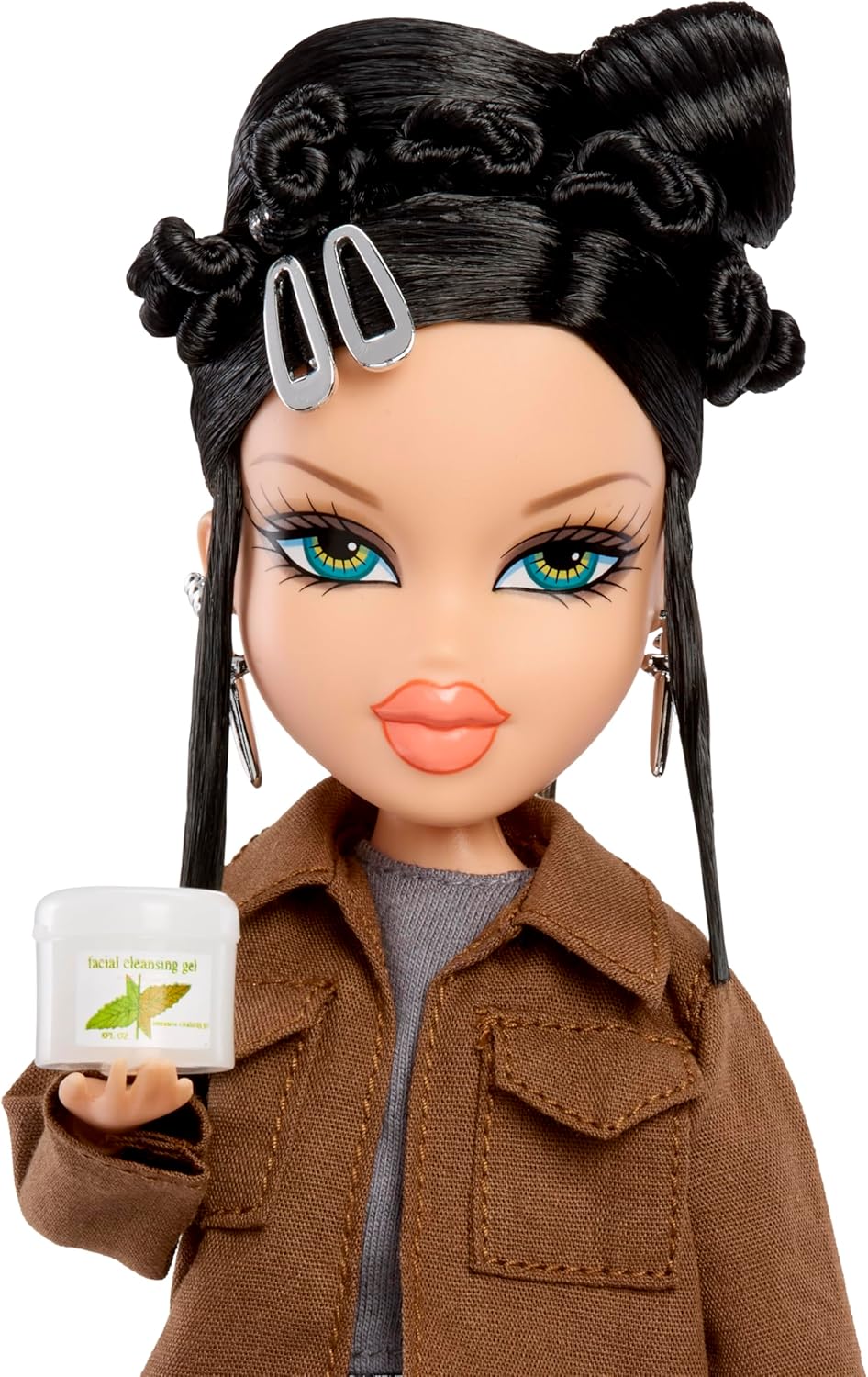 Bratz Boneca Janis da coleção x Meninas Malvadas Spring Fling – Boneca fashion colecionável com 2 roupas, smoking roxo e acessórios inspirados no filme.