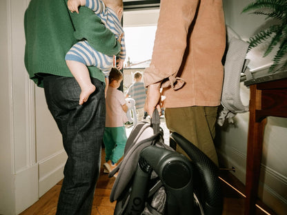 Ergobaby Carrinho de Bebê Metro3 com Função de Reclinação, Ideal para Bebês de 0 a 4 Anos (do Nascimento até 22kg), Dobrável e Compatível com Bebê Conforto, Alça Ajustável em Altura, Assento Ergonômico, Preto Ônix