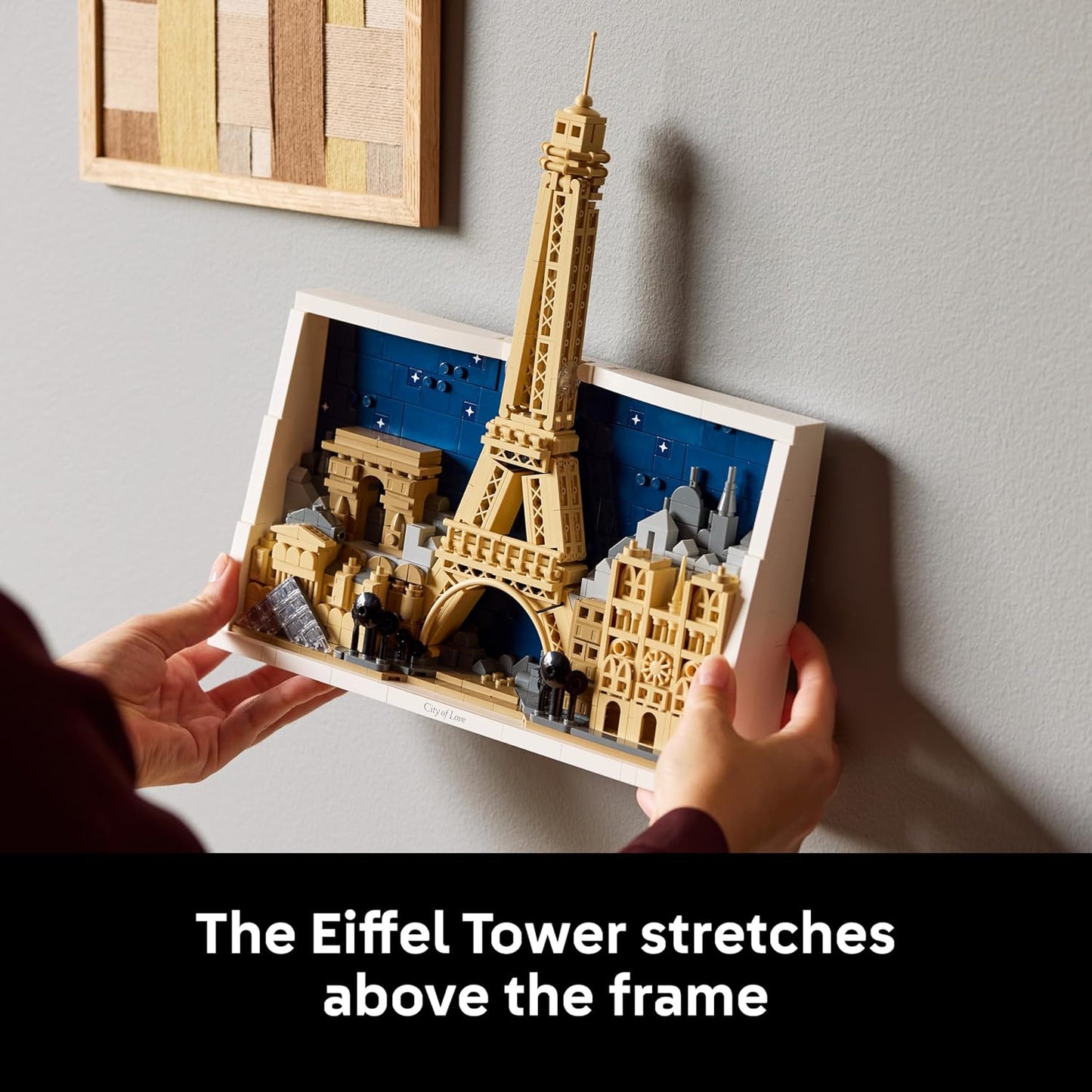 LEGO Architecture Paris – Cidade do Amor - Kit de Modelo em Miniatura para Adultos - Decoração de Parede 3D com Pontos Turísticos Icônicos de Paris, incluindo a Torre Eiffel - Ideia de Presente - 21064