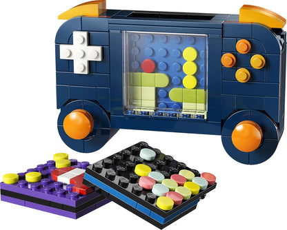 LEGO Creator Console de Jogos Retrô 3 em 1 - Transforma-se em uma Máquina de Arcade ou Computador com Teclado e Mouse - Ideia de Presente para Gamers a partir de 8 Anos - 31380