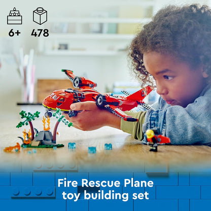 LEGO Brinquedo de avião de resgate de incêndio urbano para meninos, meninas e crianças de 6 anos ou mais que amam brincadeiras imaginativas, conjunto de brinquedos para veículos de emergência de avião inclui 3 minifiguras, ideia de presente de