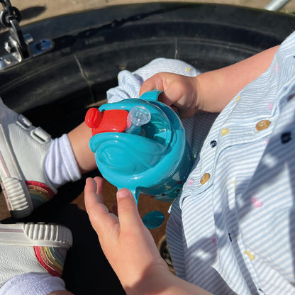 Botella de agua Nuby Flip N Sip - Vaso con pajita antiderrames de 240 ml/8 oz con doble asa y pajita pesada, apto para lavavajillas, vaso adecuado para más de 6 meses (caracoles, paquete de 2) 048526890422