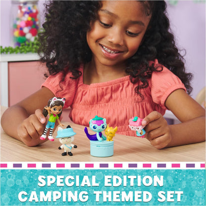 DreamWorks Gabby’s Dollhouse Kit de Presente Fogueira com Figuras de Brinquedo Gabby Girl, Pandy Paws, Baby Box e MerCat, Brinquedos Colecionáveis para Meninas e Meninos a partir de 3 Anos