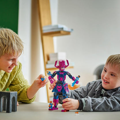 LEGO Marvel Quarteto Fantástico vs. Galactus - Brinquedo de Construção com Minifiguras Reed Richards, Mulher Invisível, O Coisa e Tocha Humana - Conjunto de Filmes para Meninos e Meninas a partir de 9 Anos - 76316