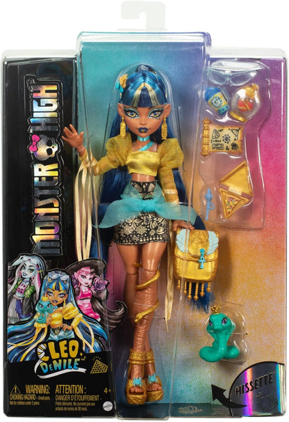 Monster High Boneca Cleo De Nile com blusa dourada e saia em camadas, inclui cobra de estimação Hissette e acessórios como mochila, lanche e pergaminho, HXH74