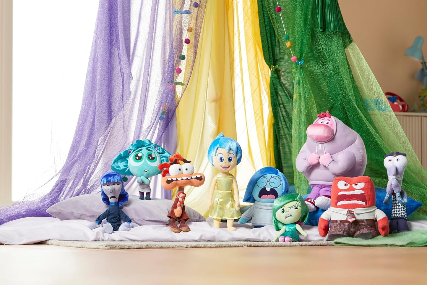 Disney Store Brinquedo macio oficial Anger, Inside Out 2, 25 cm/9,8”, figura de personagem de pelúcia pequena e fofinha para crianças, adequada para idades 0+