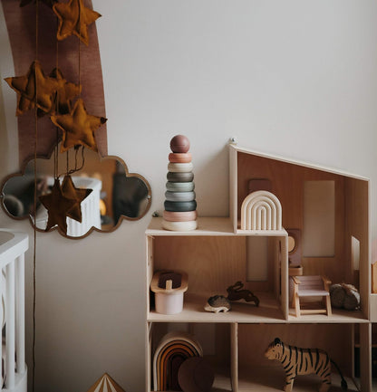Mushie Brinquedo de Anéis Empilháveis | Torre de Anéis para Desenvolvimento Infantil a partir de 6 Meses | Auxilia no Desenvolvimento da Linguagem e da Coordenação Motora | Plástico 100% atóxico, livre de BPA e ftalatos |