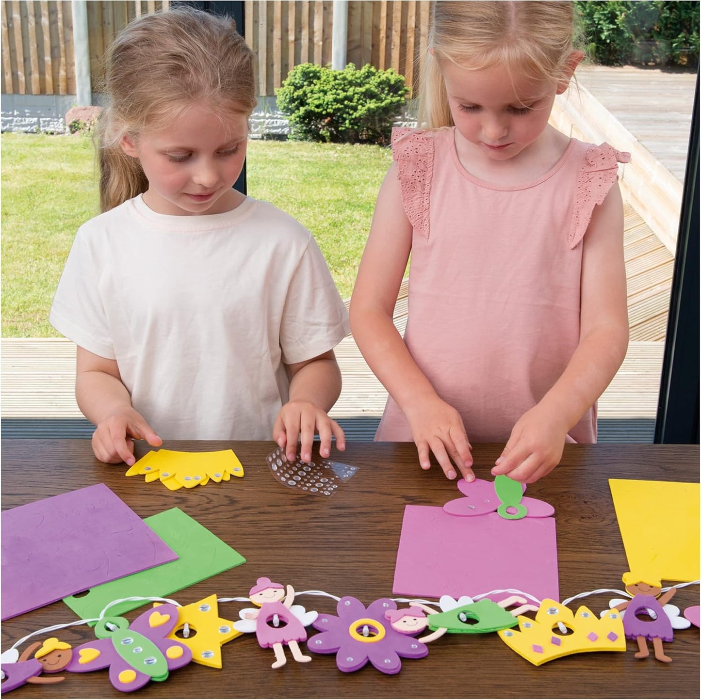 Galt Toys Dino Lights Origami LED Dinosaur Creative Craft Kit, Galt, Luzes de Fada, Kits de Artesanato para Crianças, Idades 5 Anos Acima, Médio, Galt Luzes de Flores - Conjunto de Artesanato e Artesanato Infantil Creative Cases