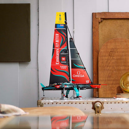 LEGO Conjunto de construção de iate Technic Emirates Team New Zealand AC75, kit de modelo de barco à vela para adultos construirem, ótimo para decoração de casa ou escritório, presente para homens, mulheres,