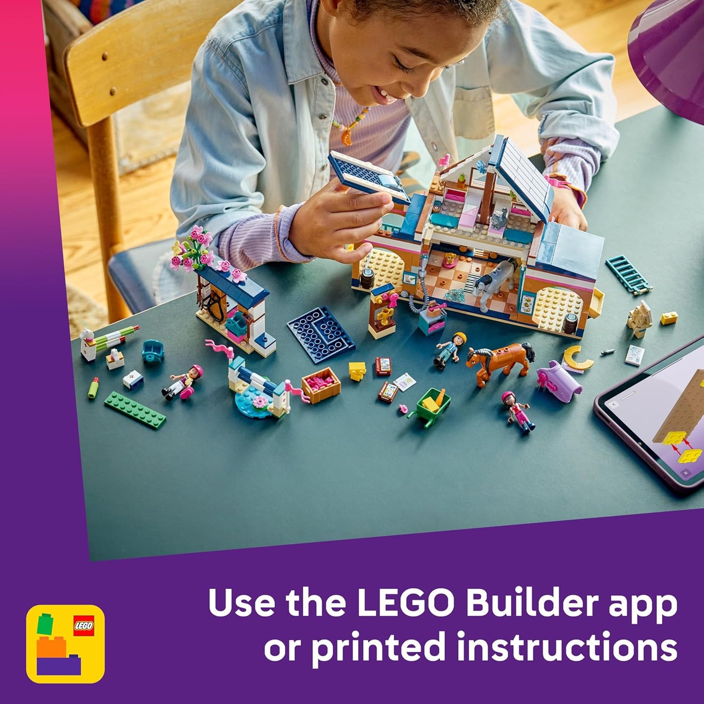 LEGO Friends Estábulo e Academia de Equitação - Conjunto de Brinquedo Educativo com 3 Mini Bonecas, 2 Figuras de Cavalos, um Cachorrinho e Acessórios de Higiene - Presente de Aniversário para Meninas a partir de 7 Anos - 42688