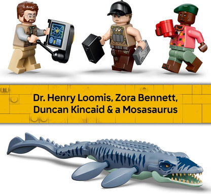 LEGO Brinquedo Jurassic World Ataque do Mosassauro ao Barco – Navio de Carga, Figura de Dinossauro, Helicóptero e 3 Minifiguras – Presente de Aniversário para Meninos e Meninas a partir de 7 Anos e Fãs do Filme – 77983