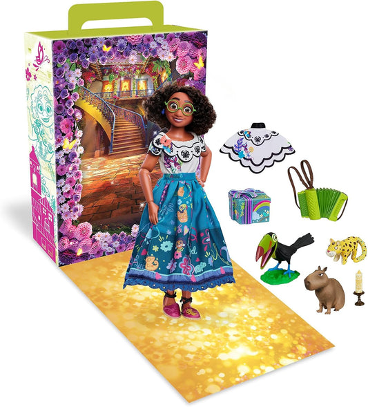 Disney Store Official Mirabel Story Doll para crianças, Encanto, 27 cm/10”, com Jaguar, Pico e Chispi, 2 roupas, acessórios, pacote de colorir e atividades e caixa que se dobra para um palco de brincadeira