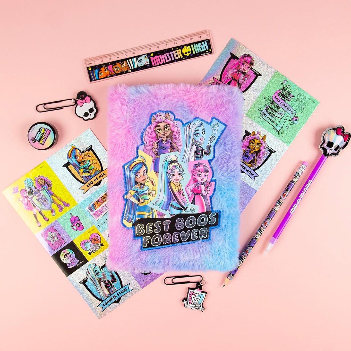 Monster High Kids Journal com caderno fofo, caneta de caveira, adesivos de diário, clipes de papel, régua, apontador de lápis, lápis - conjunto de papelaria infantil - presentes de aniversário para meninas - conjunto de diário secreto