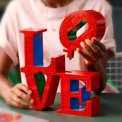 LEGO Conjunto de construção Art LOVE, kit de modelo para adultos construirem, ótimo como peça de decoração de escritório doméstico ou presente de noivado para casais, decoração de dia dos namorados para ela ou ele