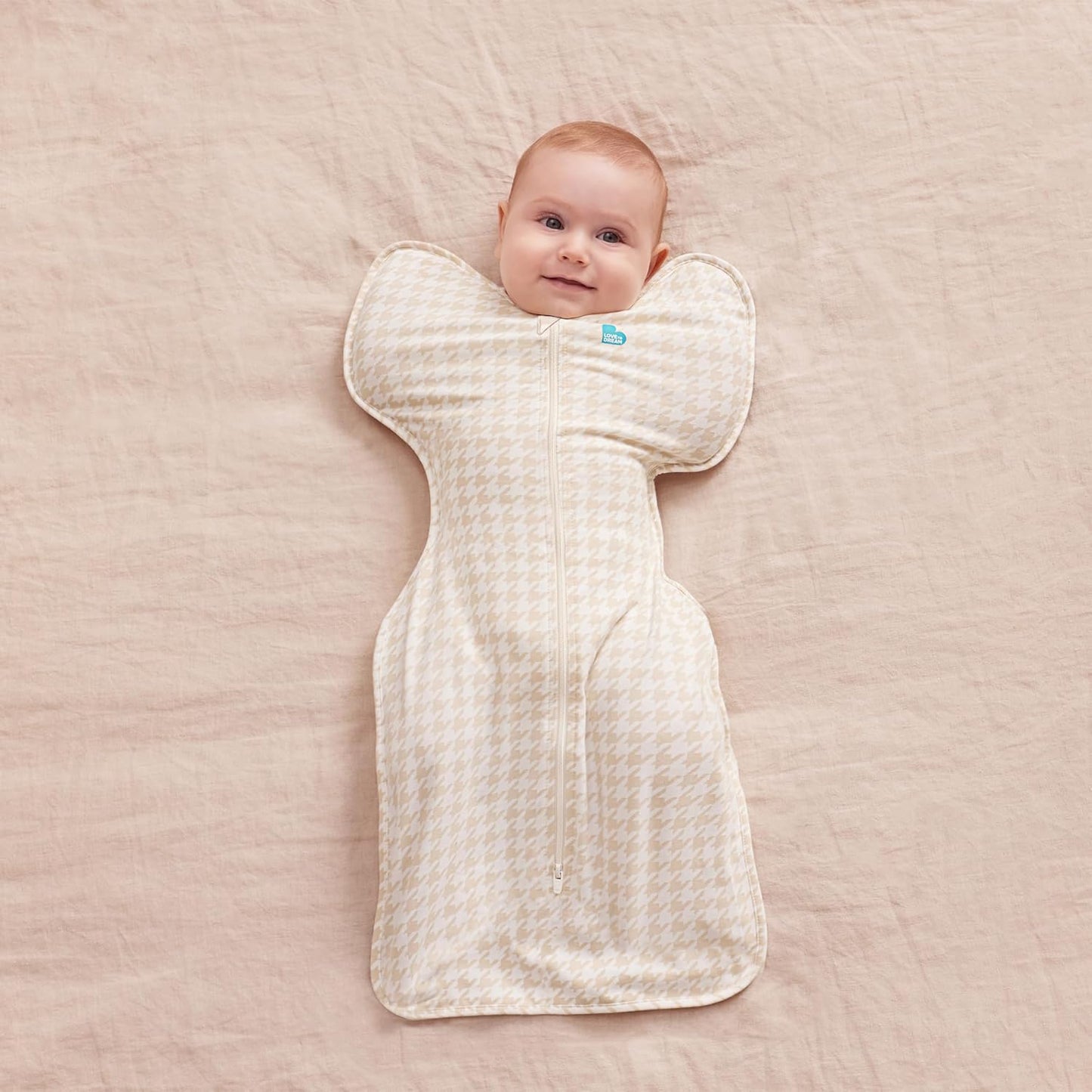 Love To Dream™ Swaddle UP™, Recém-nascido 2,2-3,8 kg - Estampa Pied-de-Poule Bege, Ajuste Perfeito, Favorece uma Rotina de Sono Saudável, 1.0 Tog para Temperatura de 20-24°C, Algodão Elástico Lavável à Máquina, 2 Zíperes, Troca de Fralda Fácil