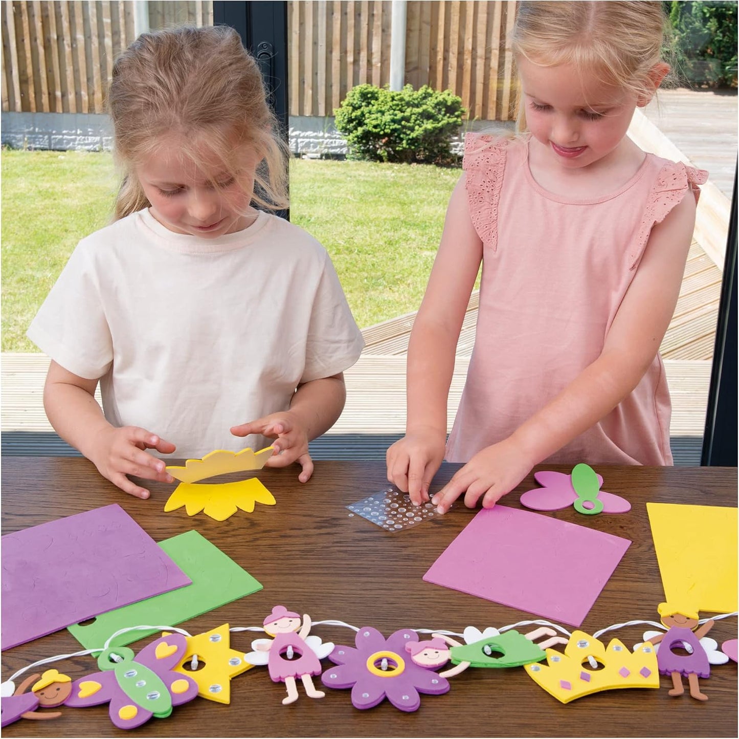 Galt Toys Dino Lights Origami LED Dinosaur Creative Craft Kit, Galt, Luzes de Fada, Kits de Artesanato para Crianças, Idades 5 Anos Acima, Médio, Galt Luzes de Flores - Conjunto de Artesanato e Artesanato Infantil Creative Cases