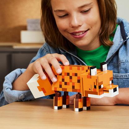 LEGO Minecraft Raposa de Brinquedo - Quebra-cabeça 3D com Acessórios - Decoração DIY para Quarto ou Sala de Jogos - Ideia de Presente de Aniversário para Meninos, Meninas e Fãs a partir de 10 Anos - 21588