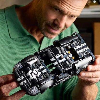 LEGO Technic 1966 Ford GT40 MKII Carro de Corrida - Kit de Modelo Colecionável para Adultos - Conjunto de Engenharia com Motor V8, Detalhes Incríveis e Pintura Exclusiva - Presente para Fãs de Automobilismo - 42223