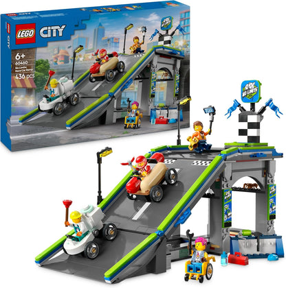 LEGO City No Limits: Conjunto de pista de rampa para carros de corrida - Brinquedos de construção para meninos e meninas com mais de 6 anos - Rampa construível para corridas com 2 carros de sabão e 4 minifiguras - Aniversário divertido