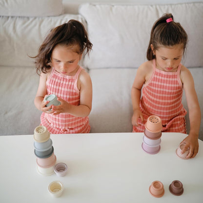 Mushie Copos Empilháveis | Brinquedo Educativo para Bebês e Crianças a partir de 6 Meses | Brinquedo de Encaixe de Formas para Desenvolvimento e Atividade Inicial | Promove o Aprendizado