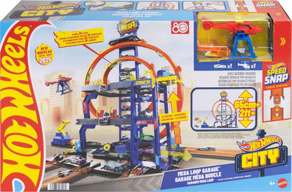 Conjunto de Pista de Carrinhos Hot Wheels com Carrinho e Helicóptero de Metal Fundido, 2 Loops, Espaço para 37 Veículos em Escala 1:64, Adaptadores Speed Snap, Garagem Mega Loop, JLC05