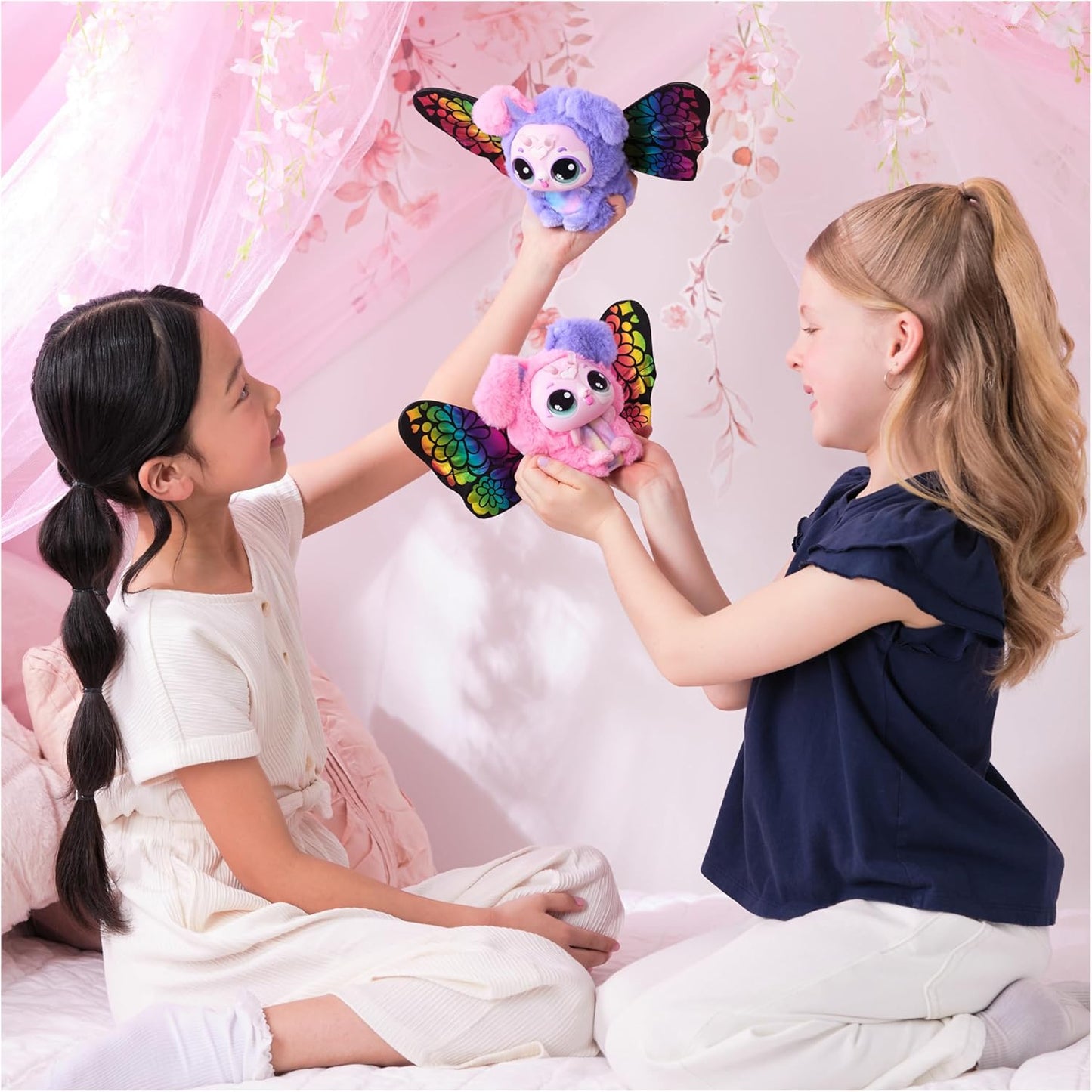 HATCHIMALS Bloomables, brinquedo interativo surpresa e flor com revelação e transformação repetíveis, mais de 100 sons e reações (os estilos variam), brinquedos infantis para meninas e meninos.