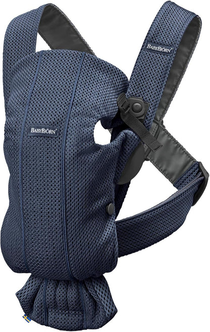 BabyBjörn Porta-bebês Mini, malha 3D, azul marinho