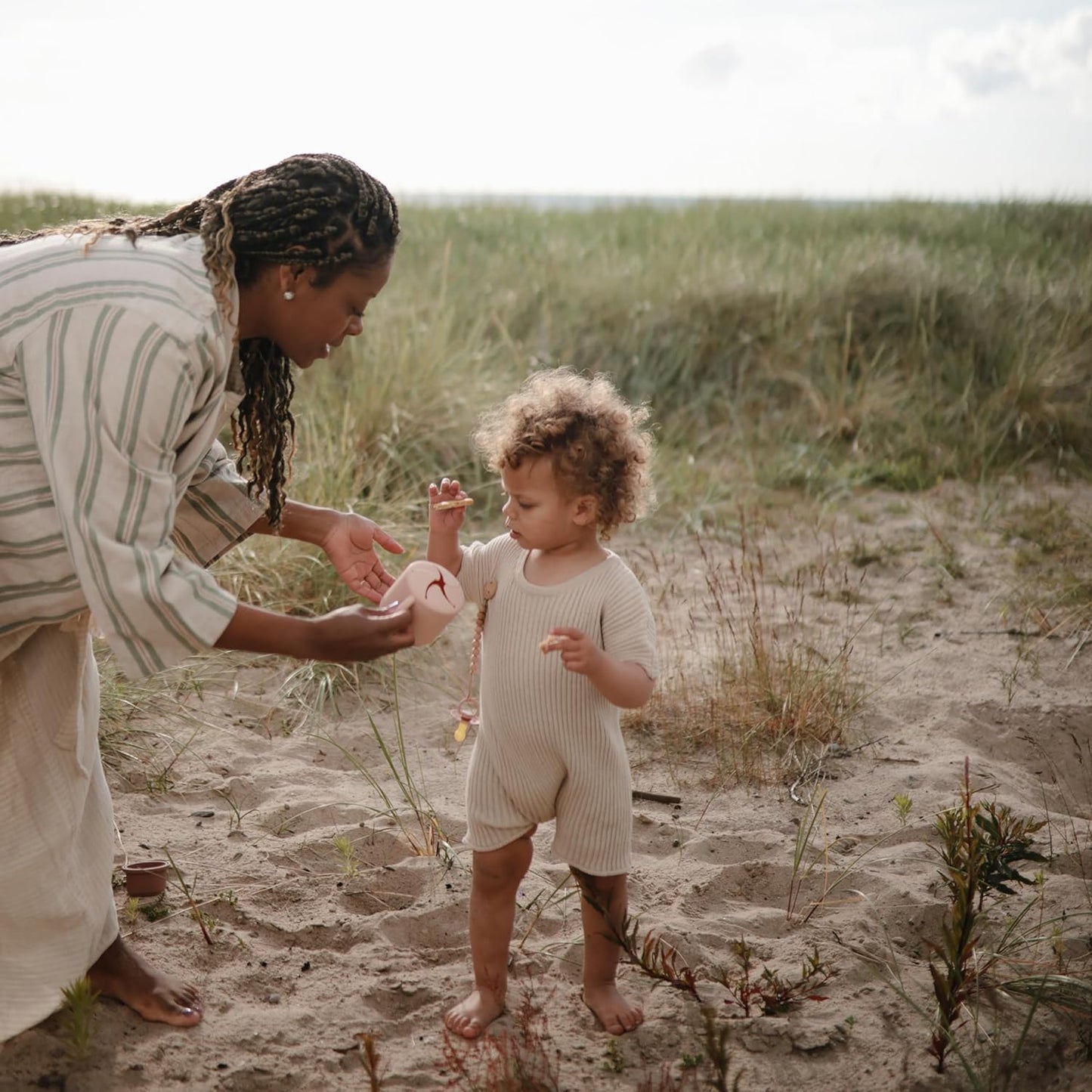 Mushie Potes para Lanches Baby para Crianças | Copo de Silicone Antivazamento para Bebês e Crianças | Fácil de Segurar para Crianças | Material: Silicone de Grau Alimentício | Pode ser Lavado na Lava-louças e Usado no Micro-ondas
