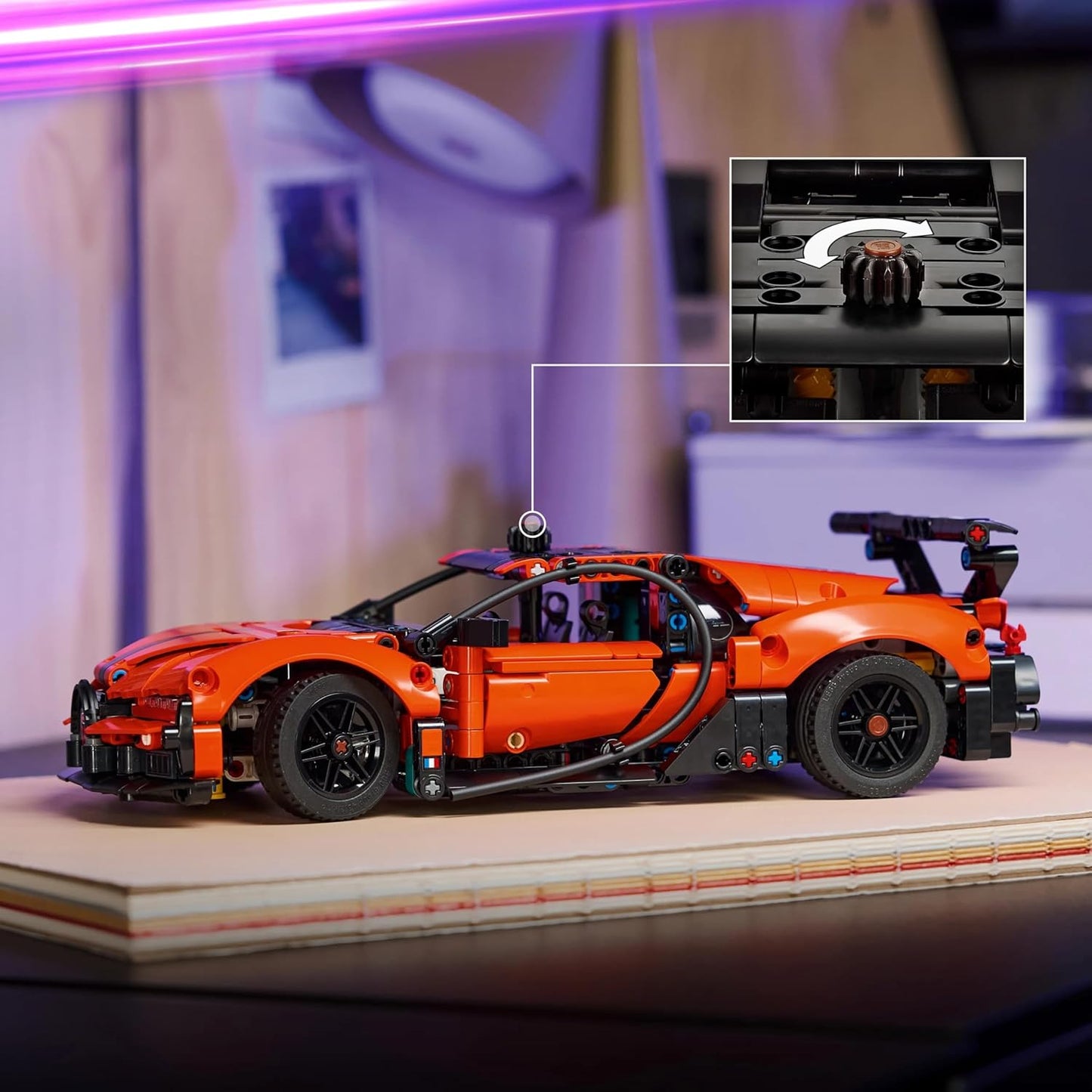 LEGO Technic Bugatti Chiron Pur Sport Hypercar - Kit de Modelo de Carro de Corrida com Motor W16, Direção e Portas que Abrem - Presente para Meninos a partir de 9 Anos e Fãs de Automobilismo - 42222