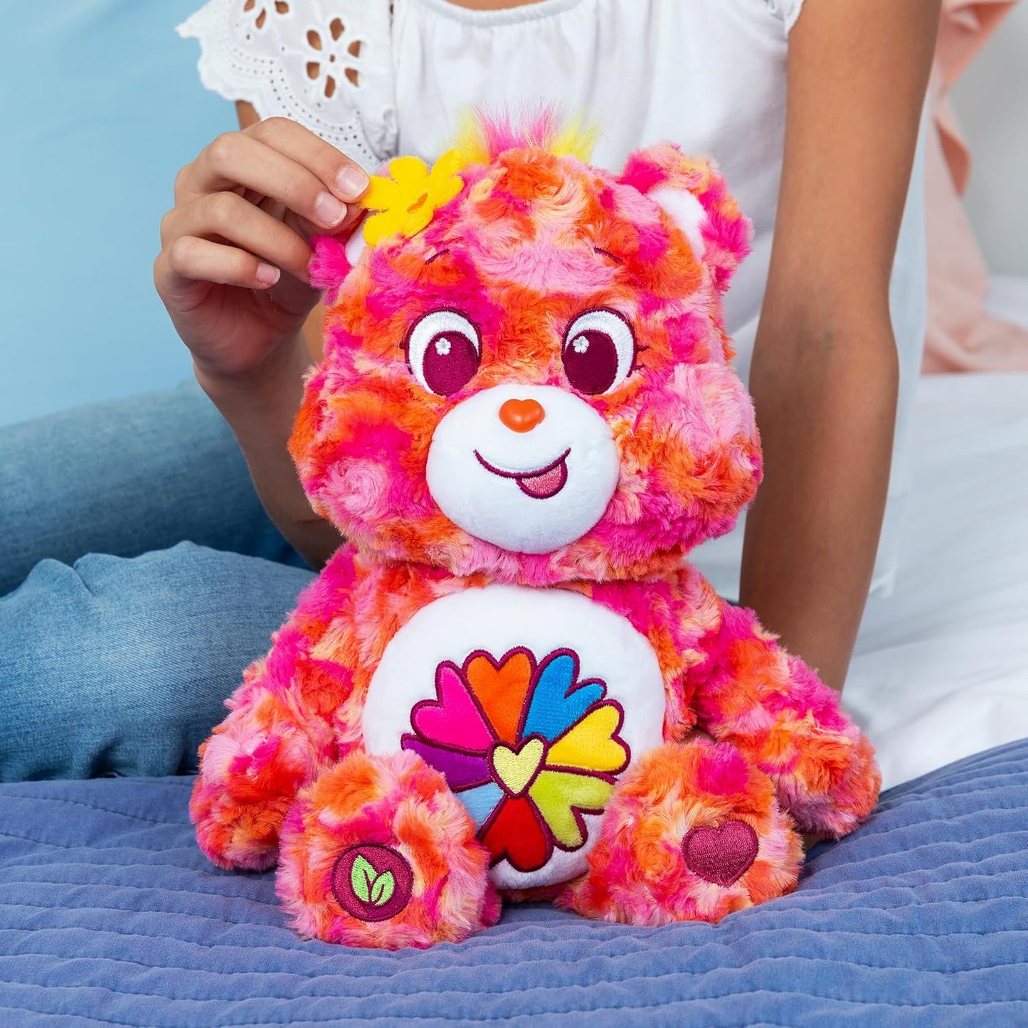 Care Bears , Flower Power Bear 35cm Medium Plush , Eco Friendly, Collectable Cuddly Toys for Children, Soft Toys for Girls Boys, Cute Teddies Suitable for Girls and Boys Ages 4+