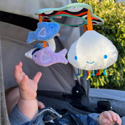 Nuby Ocean Friends Clip n Go Mobile - Versátil | Ajustável | 5 brinquedos sensoriais incluídos | Adequado desde o nascimento