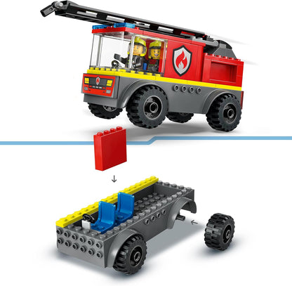 LEGO City Carro de bombeiros com brinquedo de escada para crianças - Conjunto de veículo com um caminhão e 2 minifiguras de bombeiro para meninos e meninas de mais de 4 anos - Presentes educacionais para crianças em idade pré-escolar