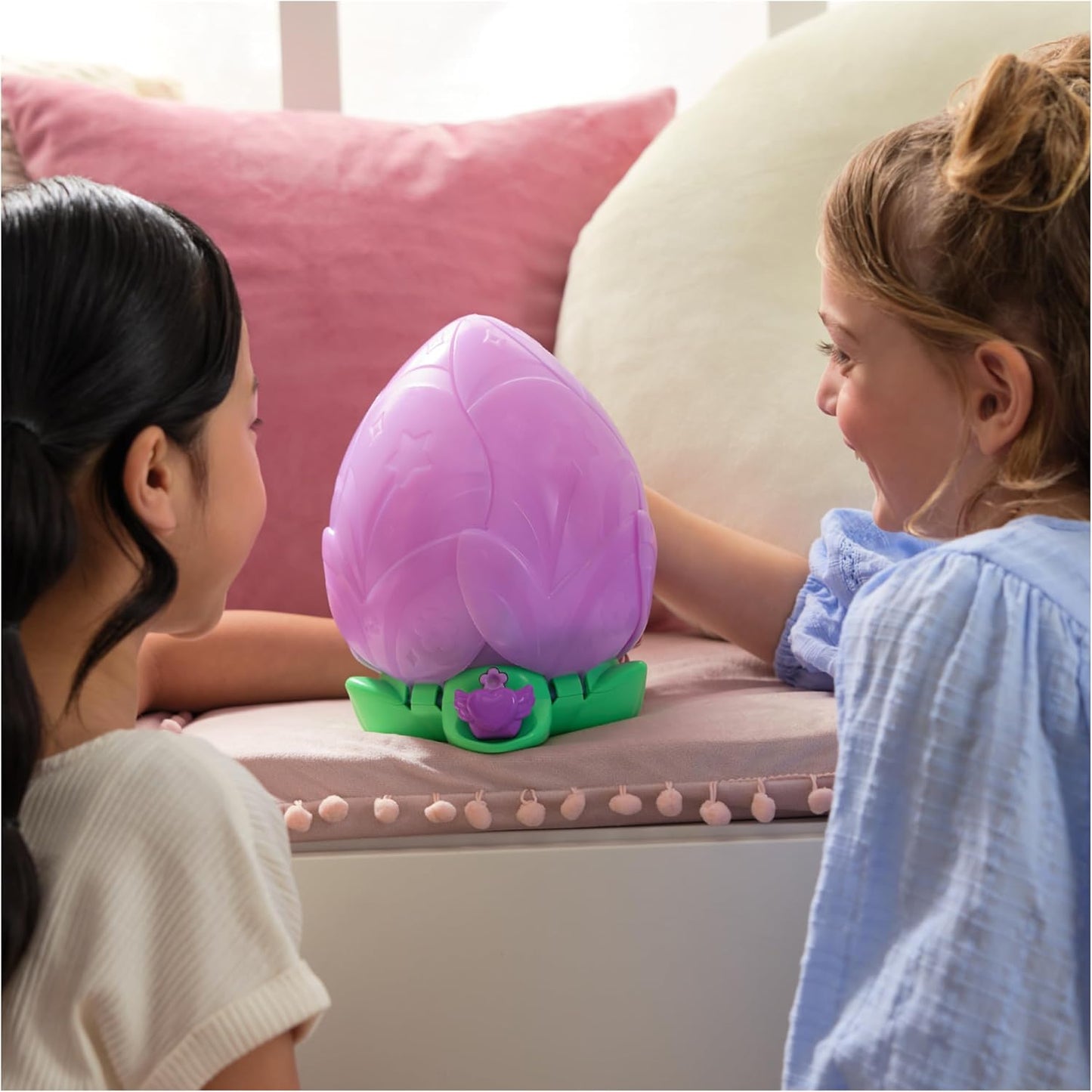 HATCHIMALS Bloomables, brinquedo interativo surpresa e flor com revelação e transformação repetíveis, mais de 100 sons e reações (os estilos variam), brinquedos infantis para meninas e meninos.